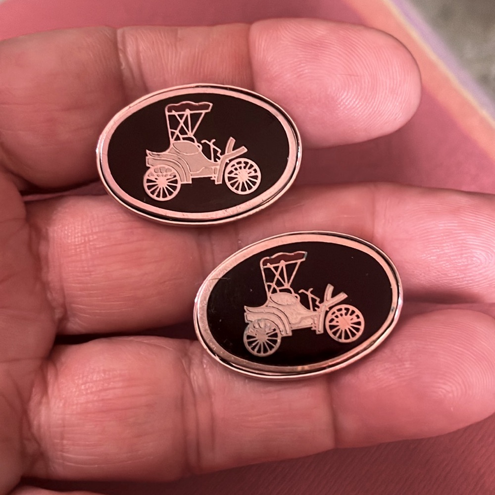 Antique Car Design Cufflinks in Black and Silver